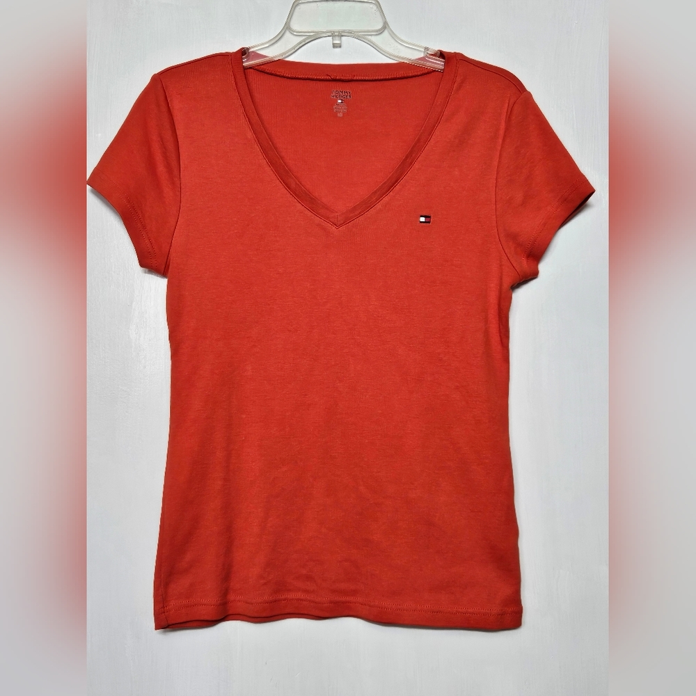 Tommy Hilfiger Fitted Vneck Tee Size Large